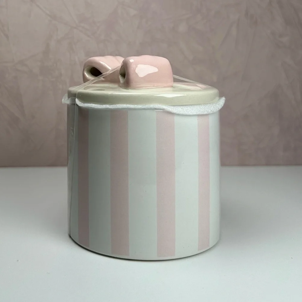 N/A charming ceramic